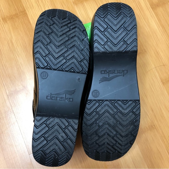 Dansko Black Leather Closed Back Clogs- 38 - Picture 7 of 9